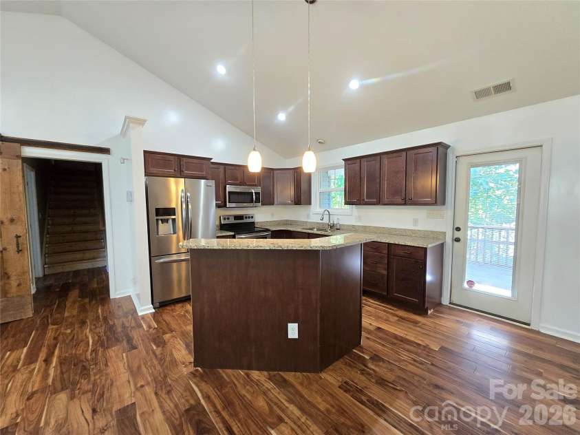 15 Tiki Way, Candler, NC 28715.  MLS# CAR4422310, YatesRealty ID 55288. 