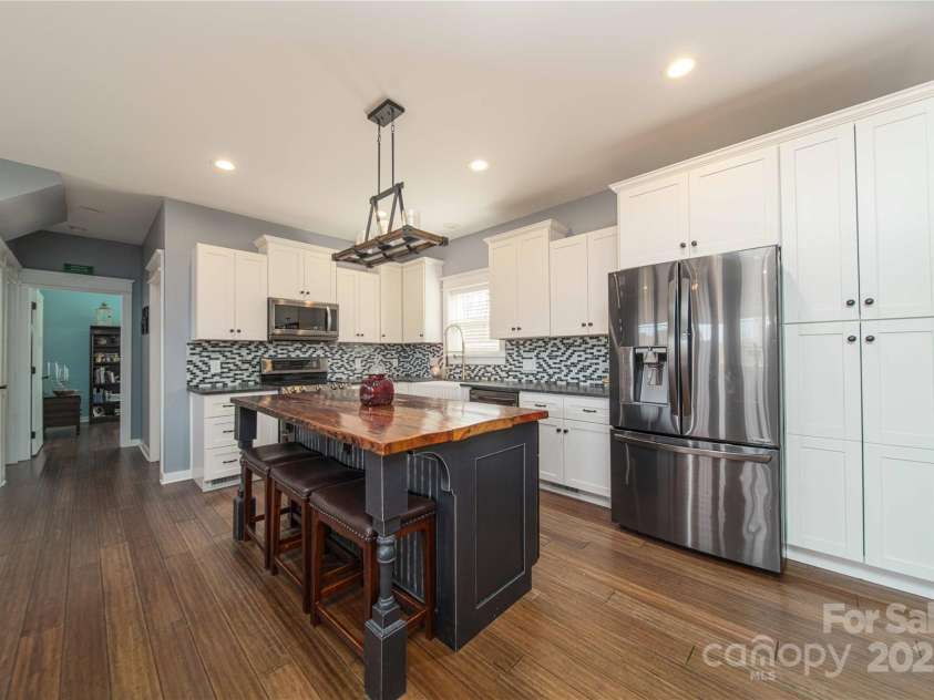 175 Riley's Drive, Salisbury, NC 28146.  MLS# CAR4225338, YatesRealty ID 5529. 