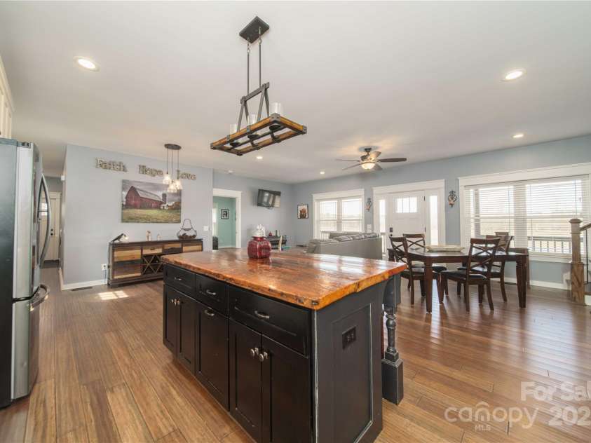 175 Riley's Drive, Salisbury, NC 28146.  MLS# CAR4225338, YatesRealty ID 5529. 