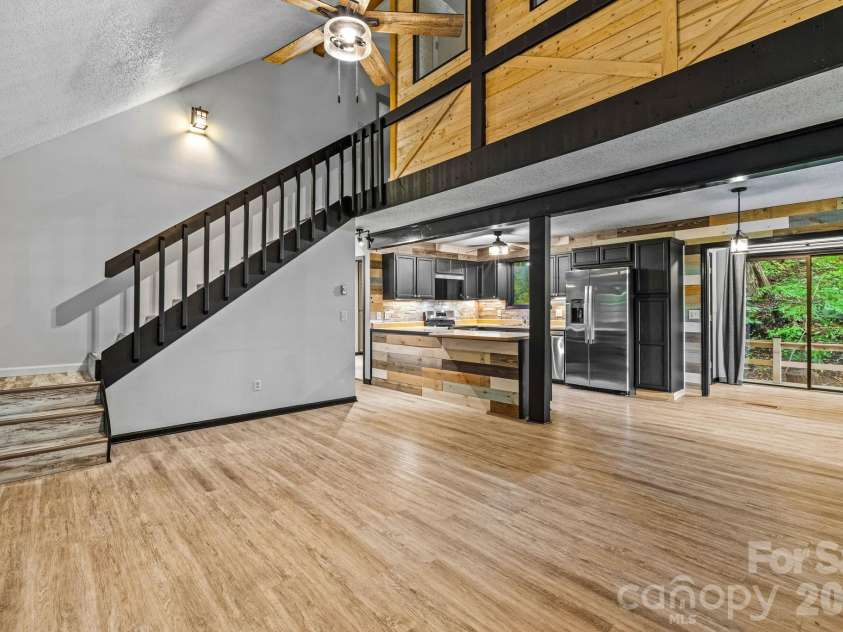 105 Shirley Drive, Maggie Valley, NC 28751.  MLS# CAR4429283, YatesRealty ID 55291. 