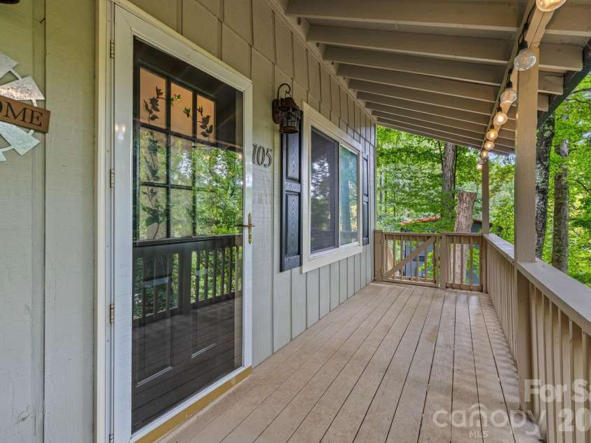 105 Shirley Drive, Maggie Valley, NC 28751.  MLS# CAR4429283, YatesRealty ID 55291. 