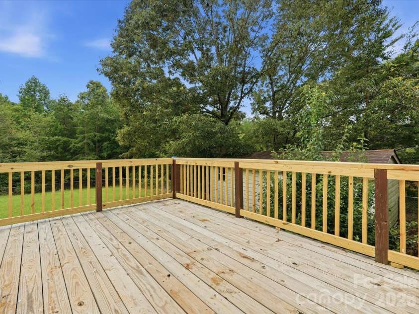 405 Marie Court, York, SC 29745.  MLS# CAR4432143, YatesRealty ID 55292. 