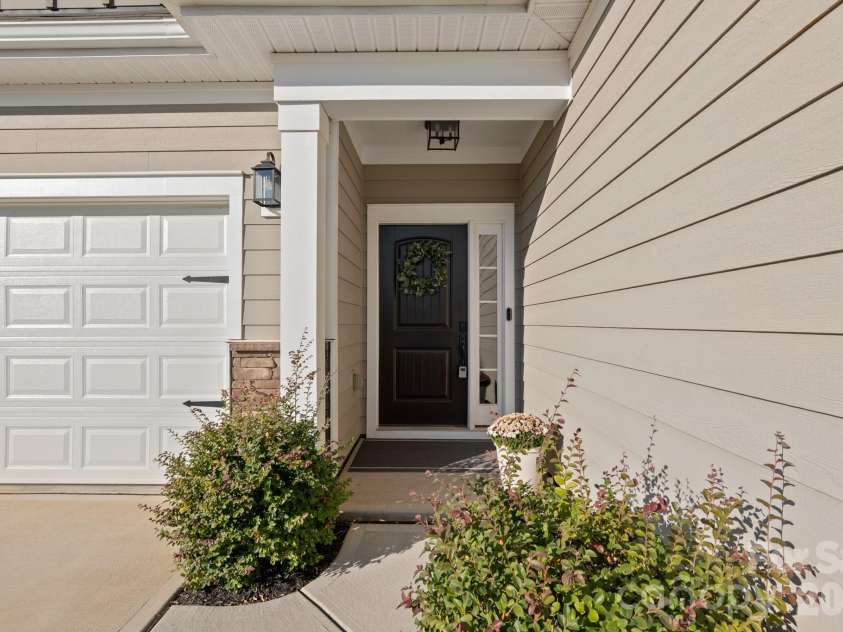 2102 Sabra Street, Gastonia, NC 28054.  MLS# CAR4430168, YatesRealty ID 55293. 