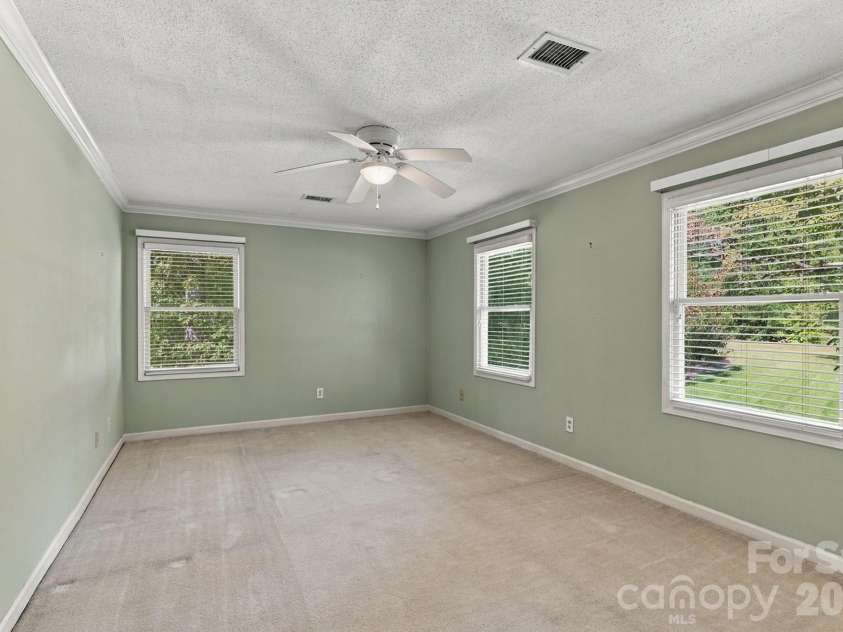233 Nottingham Circle, Statesville, NC 28625.  MLS# CAR4403951, YatesRealty ID 55294. Bedroom