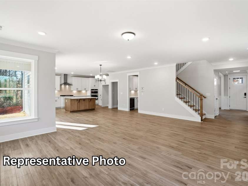 9022 Chasewood Place Drive, Charlotte, NC 28227.  MLS# CAR4432551, YatesRealty ID 55296. 