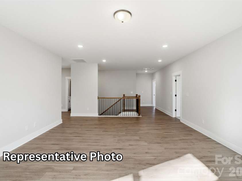 9022 Chasewood Place Drive, Charlotte, NC 28227.  MLS# CAR4432551, YatesRealty ID 55296. 