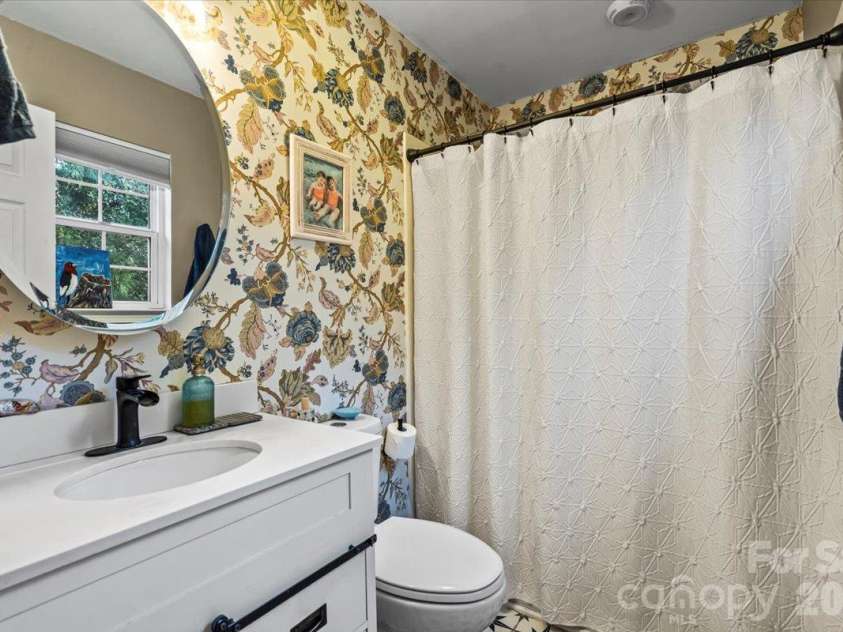 169 Meadow Glen Drive, Troutman, NC 28166.  MLS# CAR4432548, YatesRealty ID 55298. 