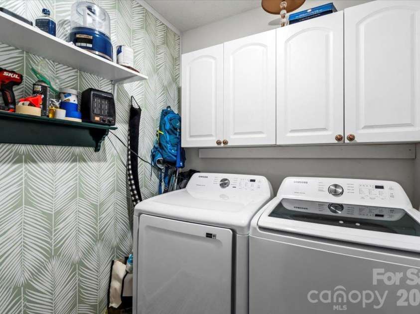 169 Meadow Glen Drive, Troutman, NC 28166.  MLS# CAR4432548, YatesRealty ID 55298. 