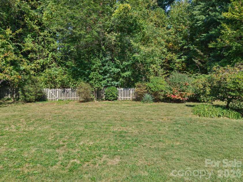 109 Yardley Court, Hendersonville, NC 28739.  MLS# CAR4432474, YatesRealty ID 55299. Backyard
