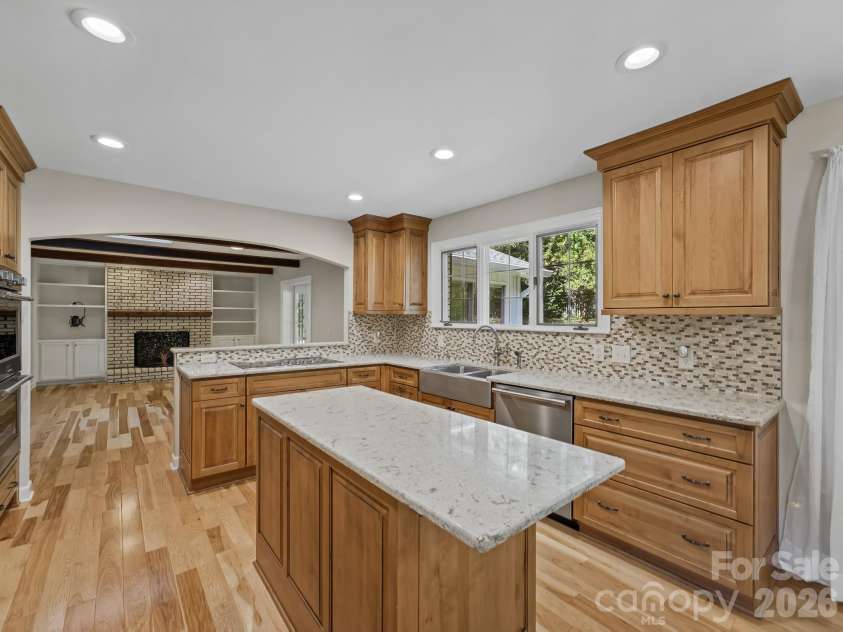109 Yardley Court, Hendersonville, NC 28739.  MLS# CAR4432474, YatesRealty ID 55299. Kitchen
