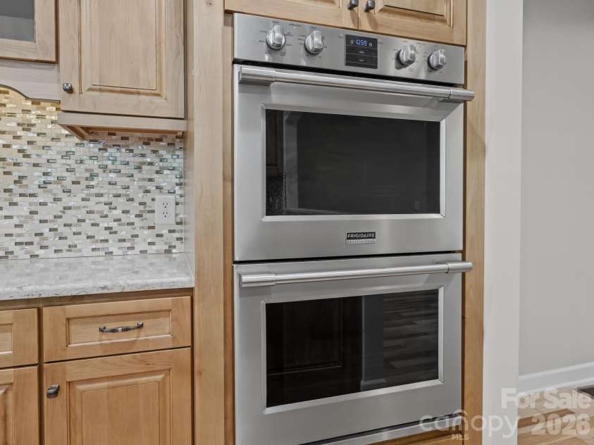 109 Yardley Court, Hendersonville, NC 28739.  MLS# CAR4432474, YatesRealty ID 55299. Kitchen