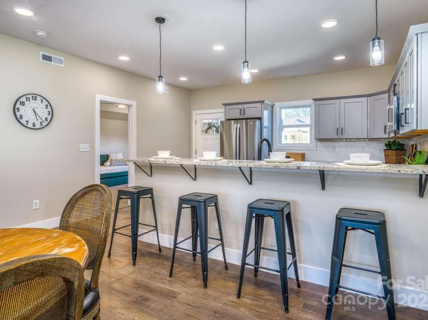 143 Carver Street, Brevard, NC 28712.  MLS# CAR4302024, YatesRealty ID 553. 