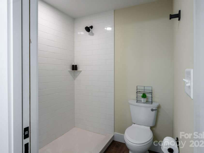 143 Carver Street, Brevard, NC 28712.  MLS# CAR4302024, YatesRealty ID 553. 