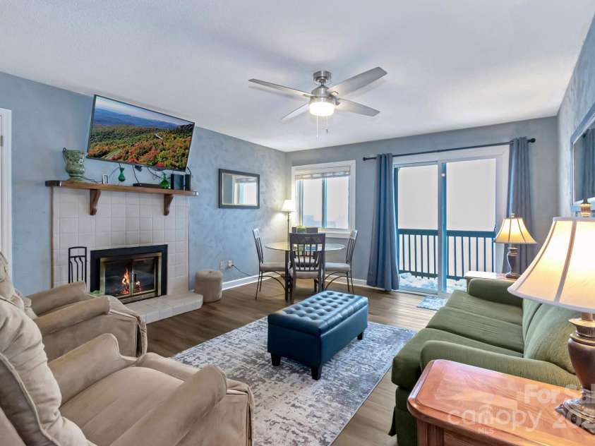 301 Pinnacle Inn Road, Beech Mountain, NC 28604.  MLS# CAR4210516, YatesRealty ID 553. 