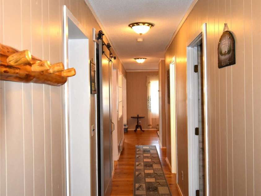 301 Pinnacle Inn Road, Beech Mountain, NC 28604.  MLS# CAR4239406, YatesRealty ID 553. 