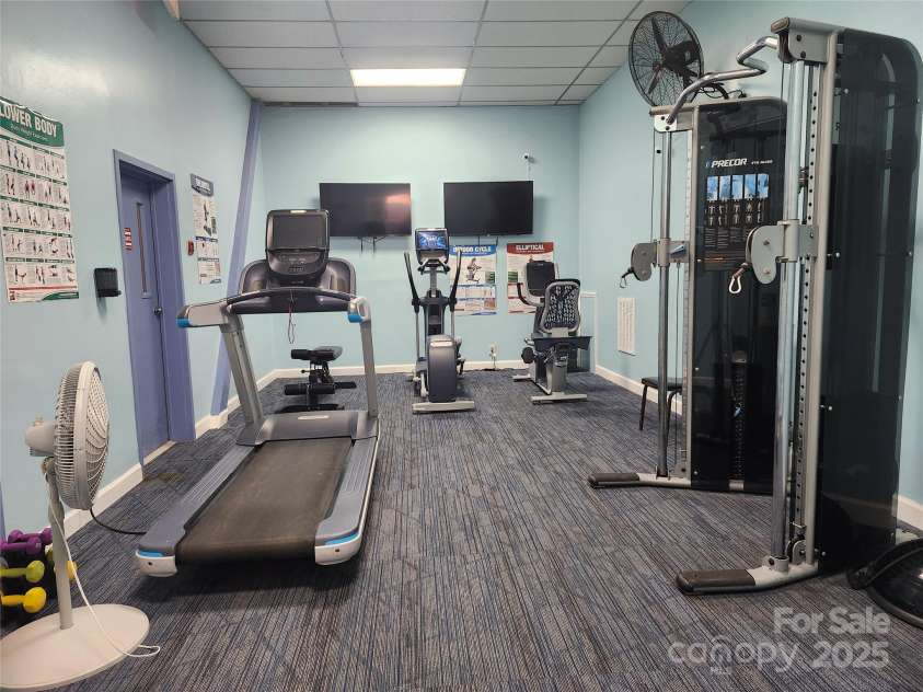 301 Pinnacle Inn Road, Beech Mountain, NC 28604.  MLS# CAR4239406, YatesRealty ID 553. 