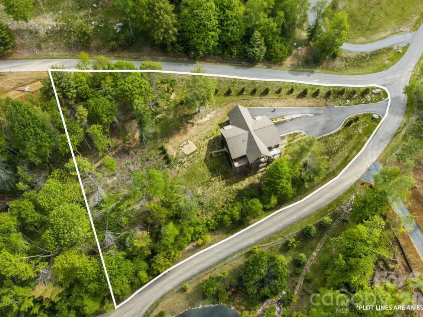 750 Silver Springs Drive, Banner Elk, NC 28604.  MLS# CAR4387668, YatesRealty ID 553. 