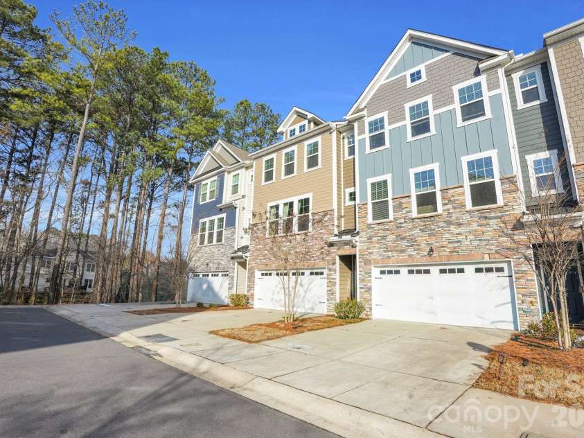 12210 Ardrey Park Drive, Charlotte, NC 28277.  MLS# CAR4344950, YatesRealty ID 5530. 