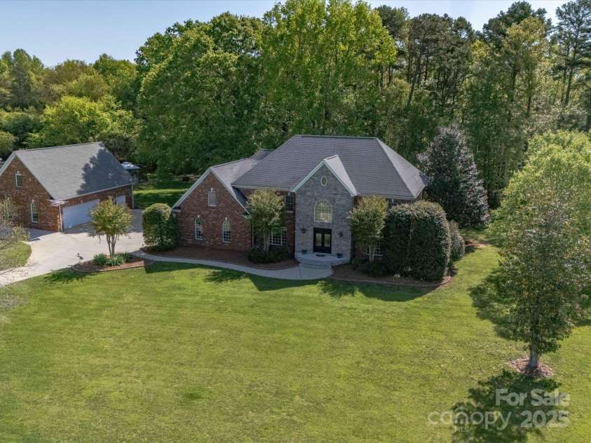 3677 Antioch Church Road, Matthews, NC 28104.  MLS# CAR4244366, YatesRealty ID 5530. 