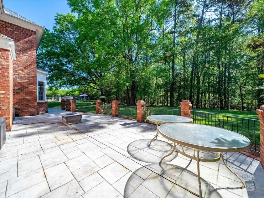 3677 Antioch Church Road, Matthews, NC 28104.  MLS# CAR4244366, YatesRealty ID 5530. 