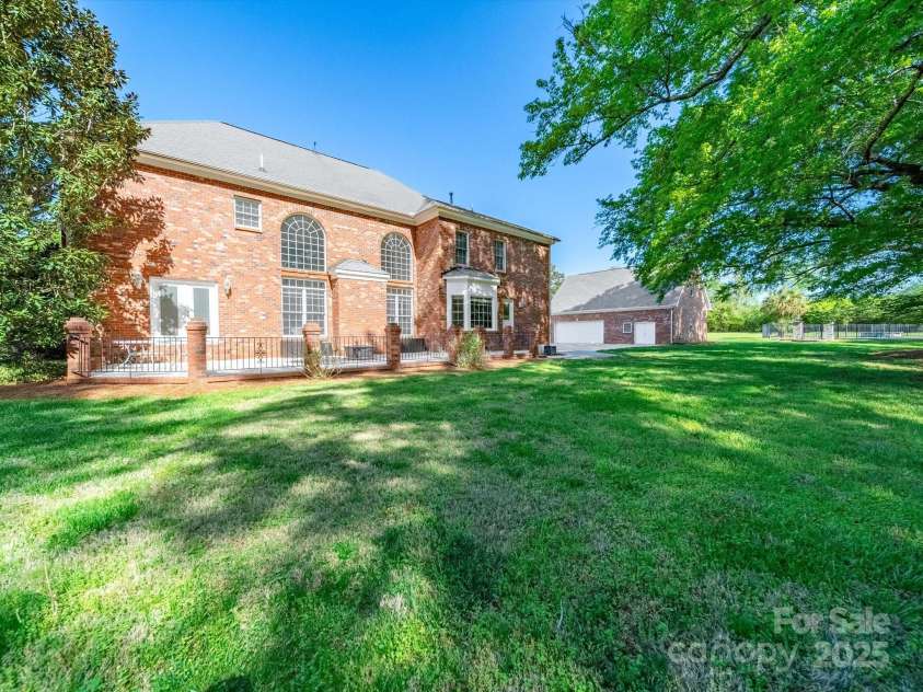 3677 Antioch Church Road, Matthews, NC 28104.  MLS# CAR4244366, YatesRealty ID 5530. 