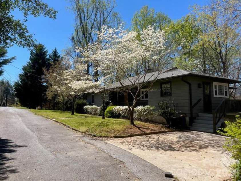 65 Bickford Avenue, Tryon, NC 28782.  MLS# CAR4432546, YatesRealty ID 55301. 
