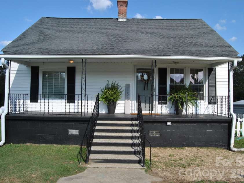 133 Main Street, Lockhart, SC 29364.  MLS# CAR4431519, YatesRealty ID 55302. 