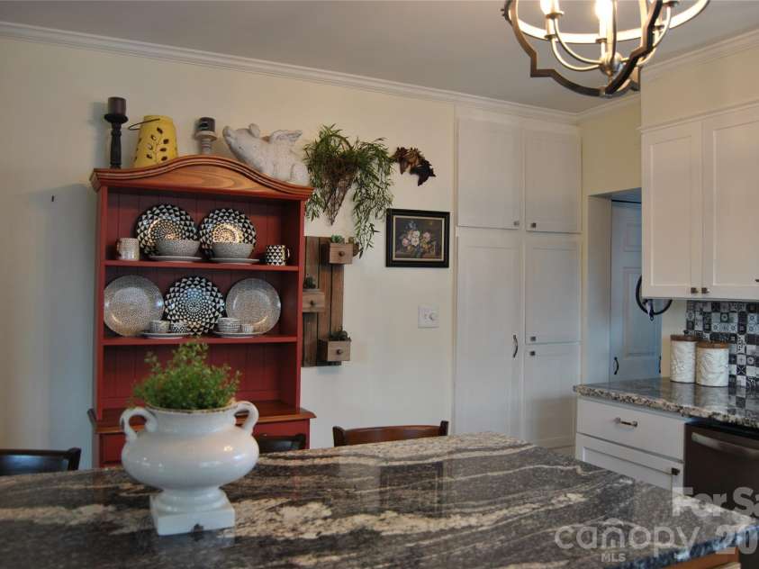 133 Main Street, Lockhart, SC 29364.  MLS# CAR4431519, YatesRealty ID 55302. 