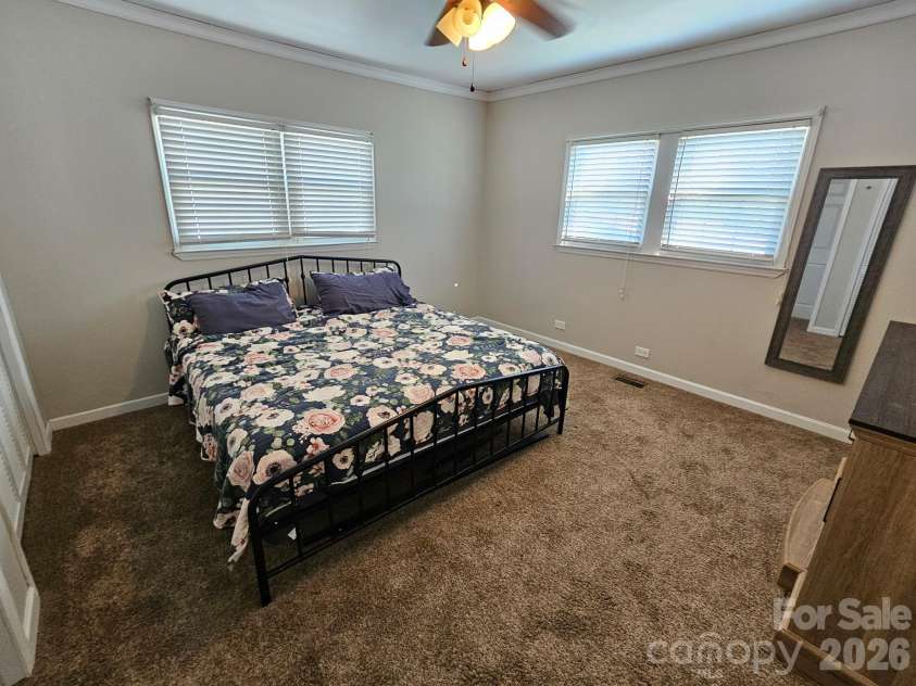 133 Main Street, Lockhart, SC 29364.  MLS# CAR4431519, YatesRealty ID 55302. 