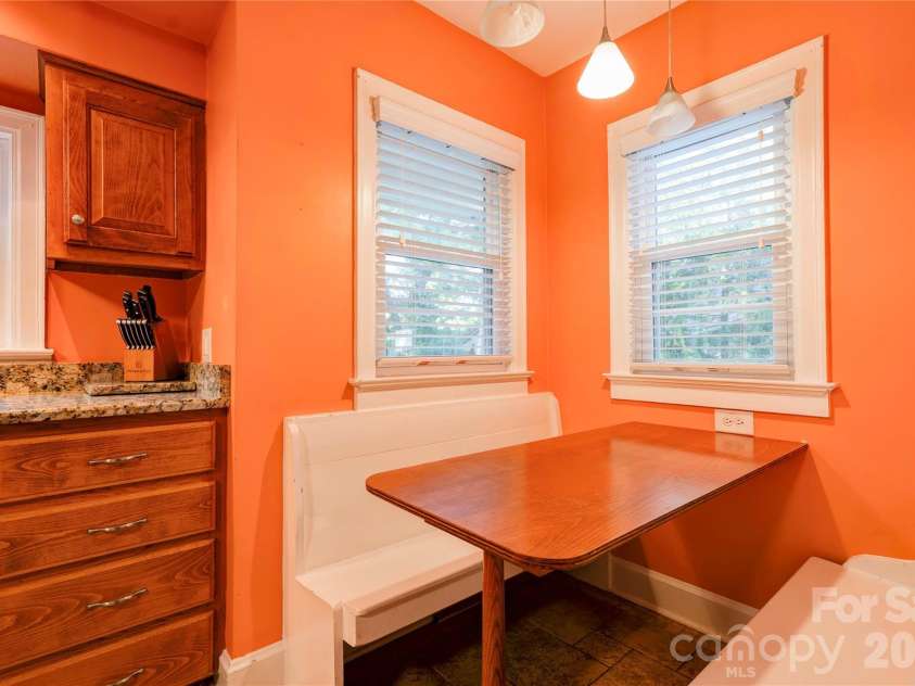 309 West Mountain Street, Kings Mountain, NC 28086.  MLS# CAR4431647, YatesRealty ID 55303. 