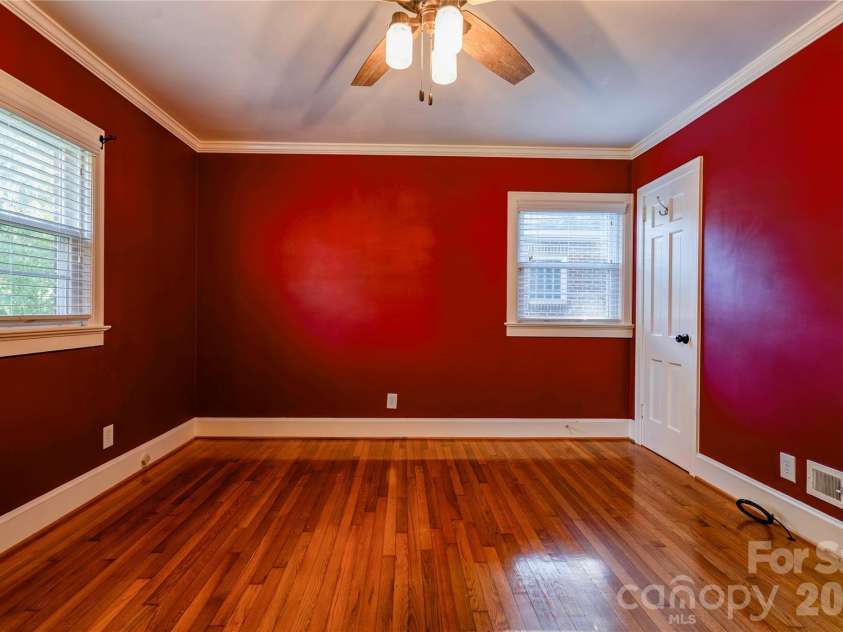 309 West Mountain Street, Kings Mountain, NC 28086.  MLS# CAR4431647, YatesRealty ID 55303. 