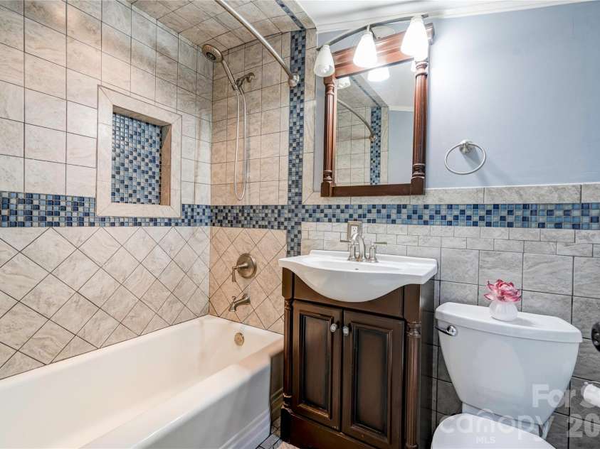 309 West Mountain Street, Kings Mountain, NC 28086.  MLS# CAR4431647, YatesRealty ID 55303. 