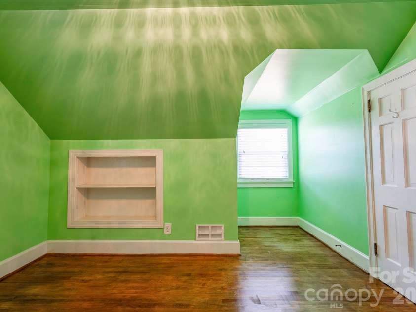 309 West Mountain Street, Kings Mountain, NC 28086.  MLS# CAR4431647, YatesRealty ID 55303. 