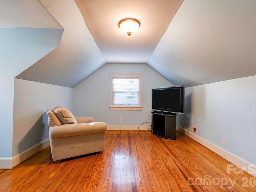 309 West Mountain Street, Kings Mountain, NC 28086.  MLS# CAR4431647, YatesRealty ID 55303. 