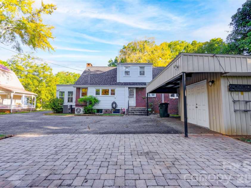 309 West Mountain Street, Kings Mountain, NC 28086.  MLS# CAR4431647, YatesRealty ID 55303. 