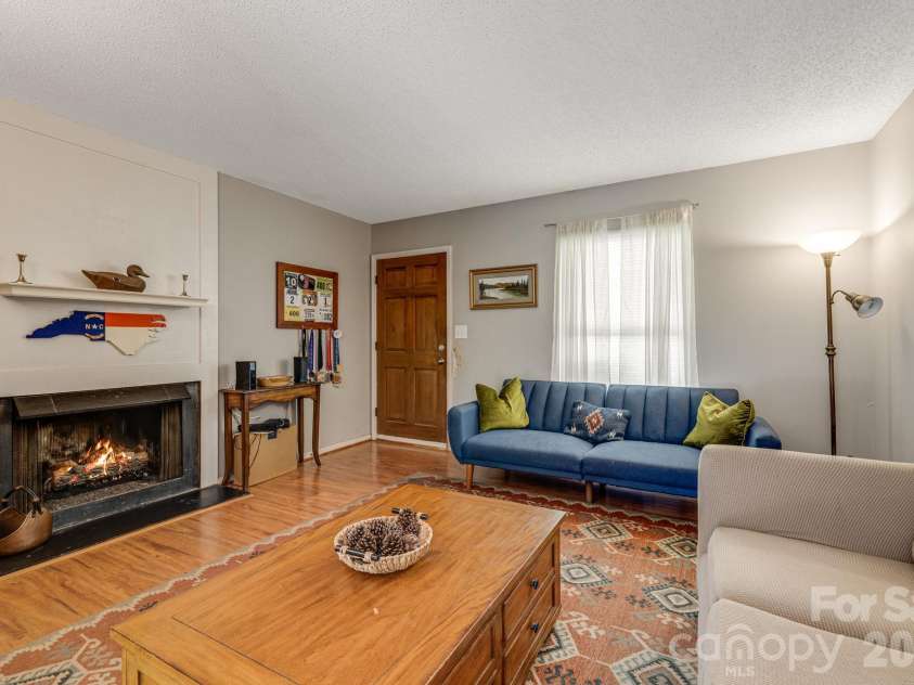 38 Clovernook Drive, Arden, NC 28704.  MLS# CAR4431344, YatesRealty ID 55304. 