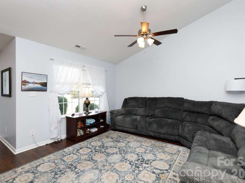 229 Chicago Lane, York, SC 29745.  MLS# CAR4432240, YatesRealty ID 55306. 