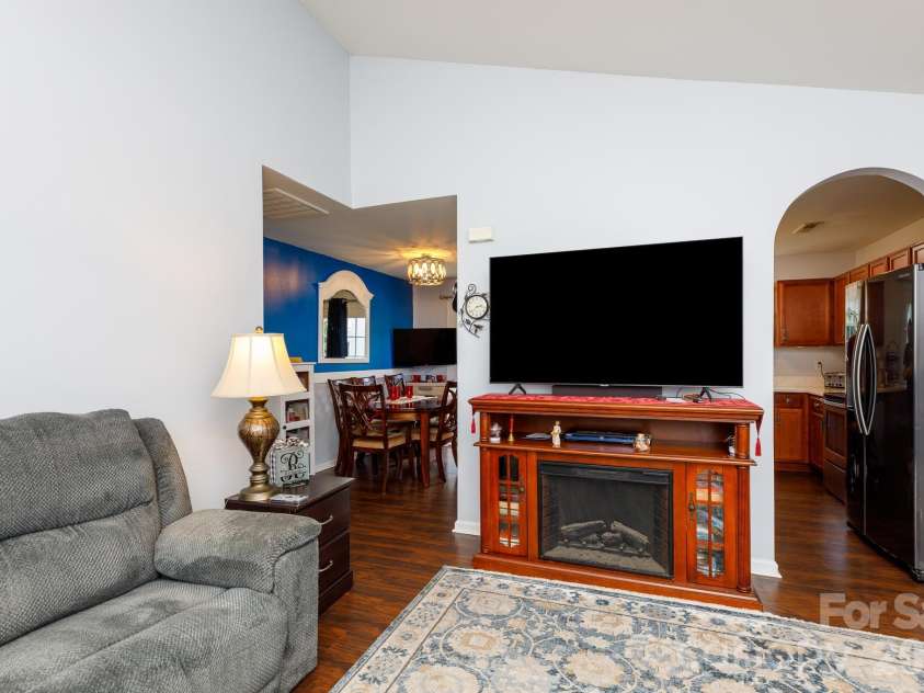 229 Chicago Lane, York, SC 29745.  MLS# CAR4432240, YatesRealty ID 55306. 