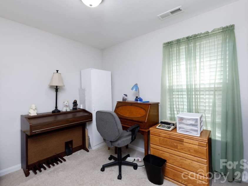 229 Chicago Lane, York, SC 29745.  MLS# CAR4432240, YatesRealty ID 55306. 