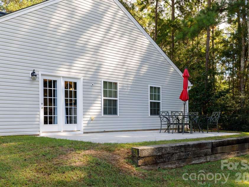 229 Chicago Lane, York, SC 29745.  MLS# CAR4432240, YatesRealty ID 55306. 