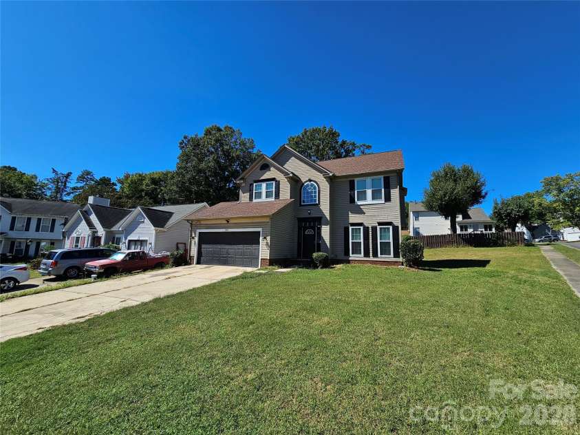 7402 Shiras Court, Charlotte, NC 28273.  MLS# CAR4428414, YatesRealty ID 55308. 