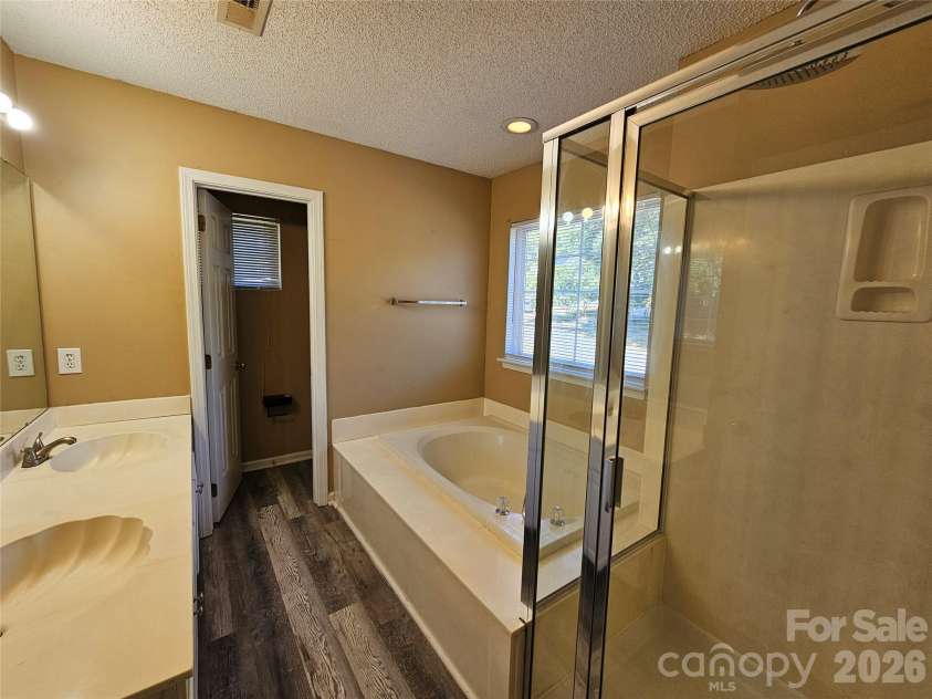 7402 Shiras Court, Charlotte, NC 28273.  MLS# CAR4428414, YatesRealty ID 55308. 