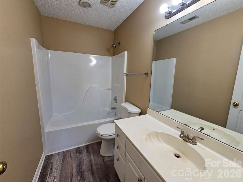 7402 Shiras Court, Charlotte, NC 28273.  MLS# CAR4428414, YatesRealty ID 55308. 