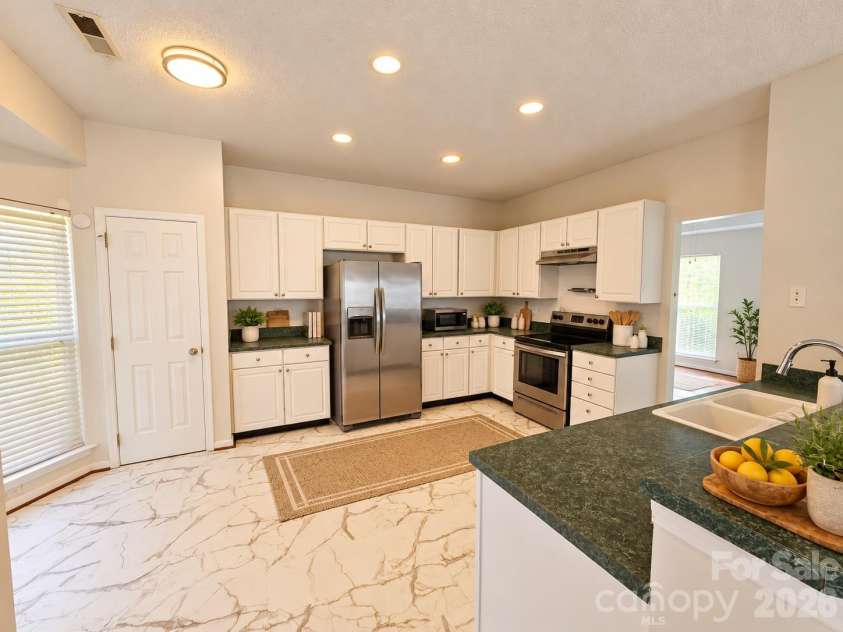 7402 Shiras Court, Charlotte, NC 28273.  MLS# CAR4428414, YatesRealty ID 55308. Virtually Staged