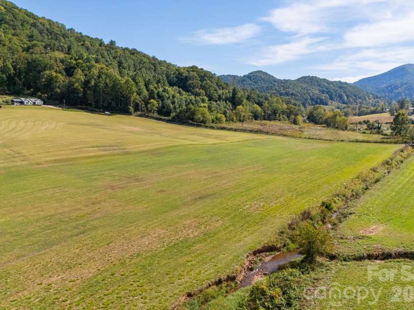 422 Turkey Creek Road, Leicester, NC 28748.  MLS# CAR4426081, YatesRealty ID 55310. 