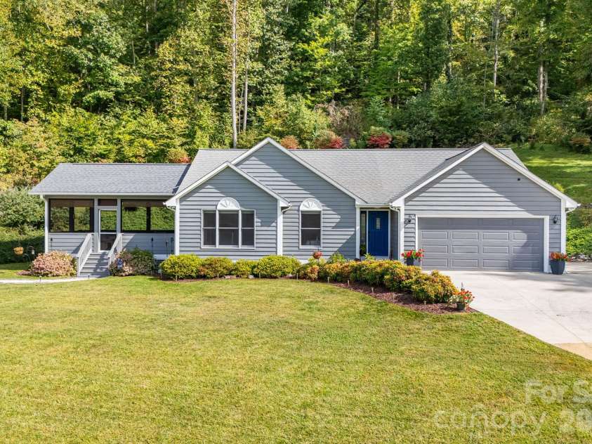 422 Turkey Creek Road, Leicester, NC 28748.  MLS# CAR4426081, YatesRealty ID 55310. 