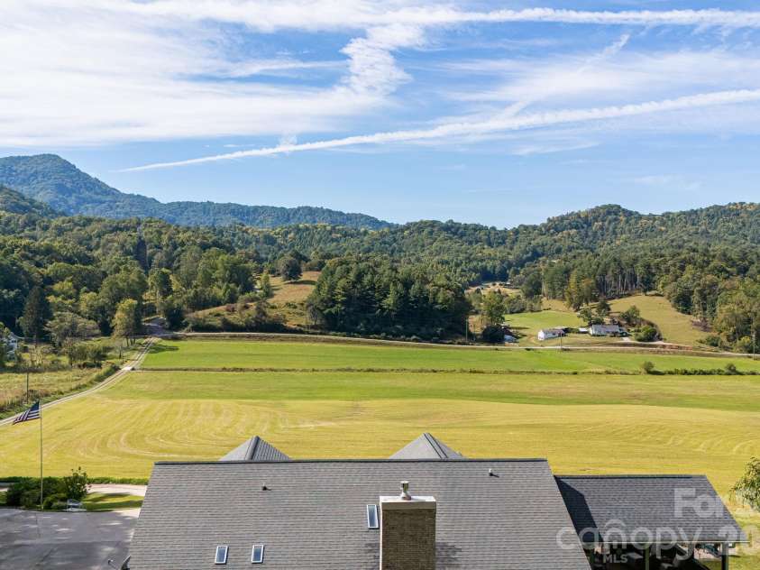 422 Turkey Creek Road, Leicester, NC 28748.  MLS# CAR4426081, YatesRealty ID 55310. 