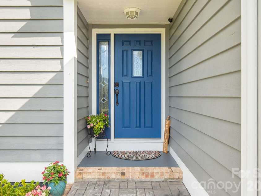 422 Turkey Creek Road, Leicester, NC 28748.  MLS# CAR4426081, YatesRealty ID 55310. 