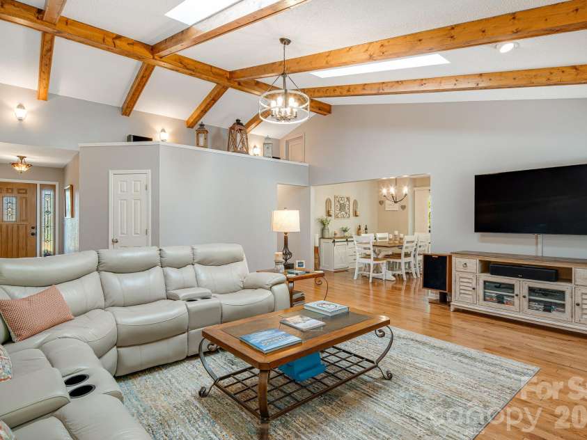 422 Turkey Creek Road, Leicester, NC 28748.  MLS# CAR4426081, YatesRealty ID 55310. 