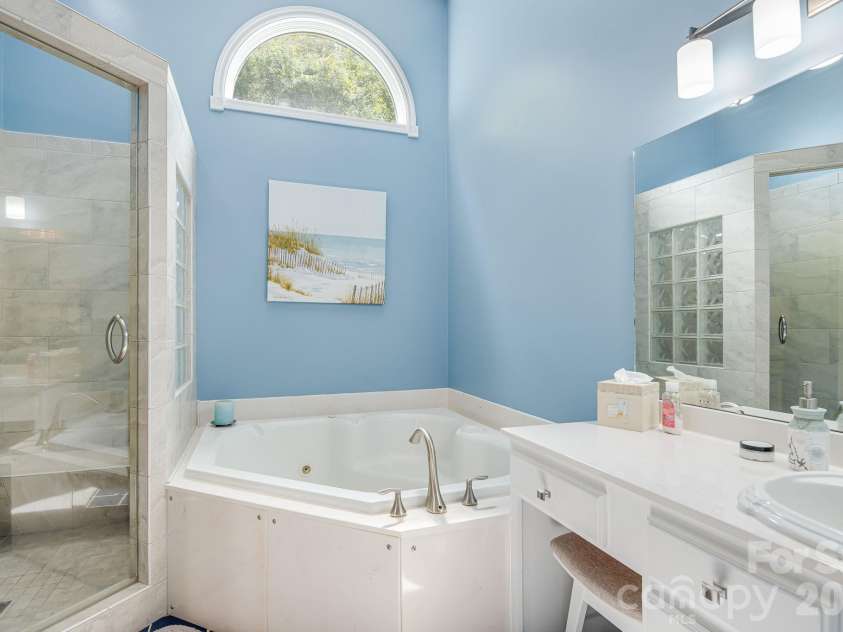 422 Turkey Creek Road, Leicester, NC 28748.  MLS# CAR4426081, YatesRealty ID 55310. 
